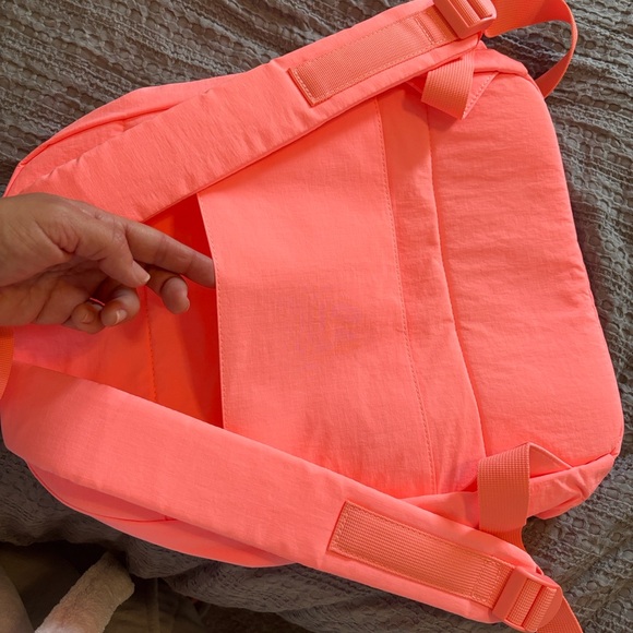 New Aloha backpack - Picture 5 of 9